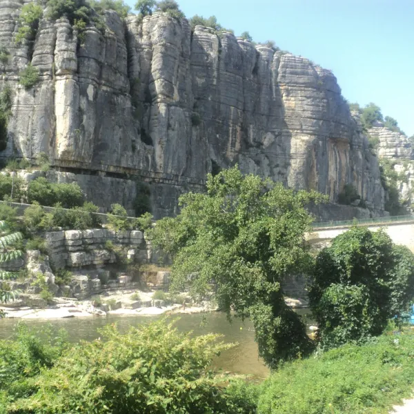du-pont-pradons-ardeche-d2zjt