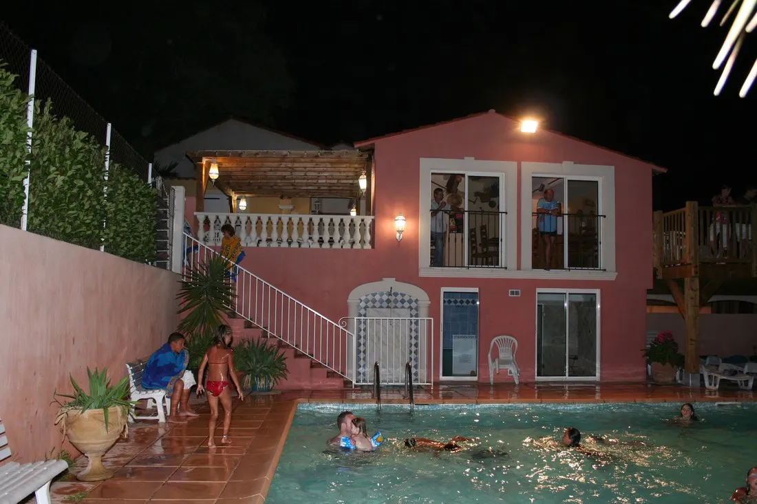 les-acacias-frejus-wwnnl