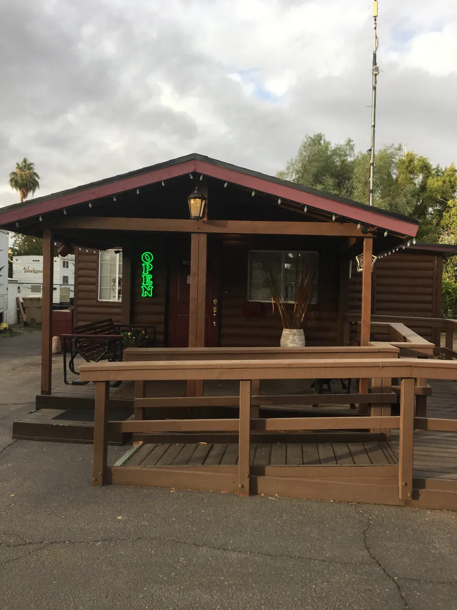 covered-wagon-rv-park-phoenix-ypa2u