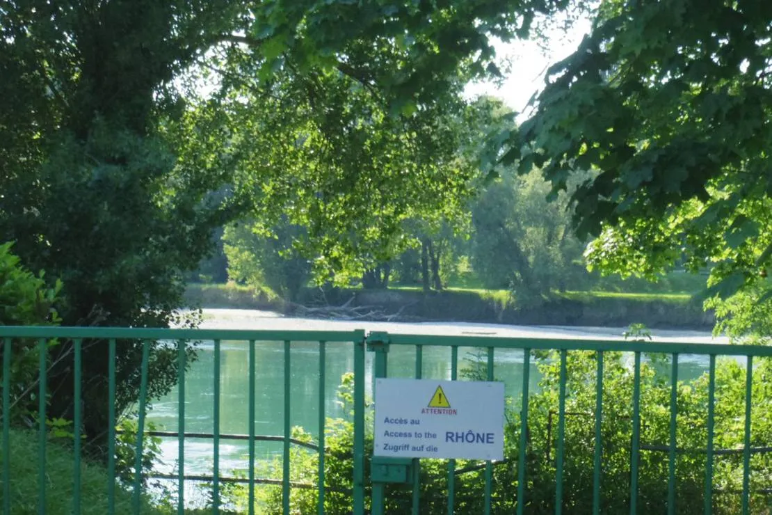 camping-domaine-beausejour-la-balme-les-grottes-48msj
