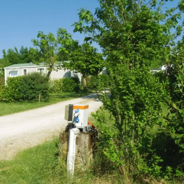 camping-domaine-beausejour-la-balme-les-grottes-clihc