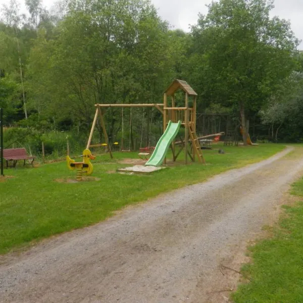 camping-val-de-poix-saint-hubert-lanwf