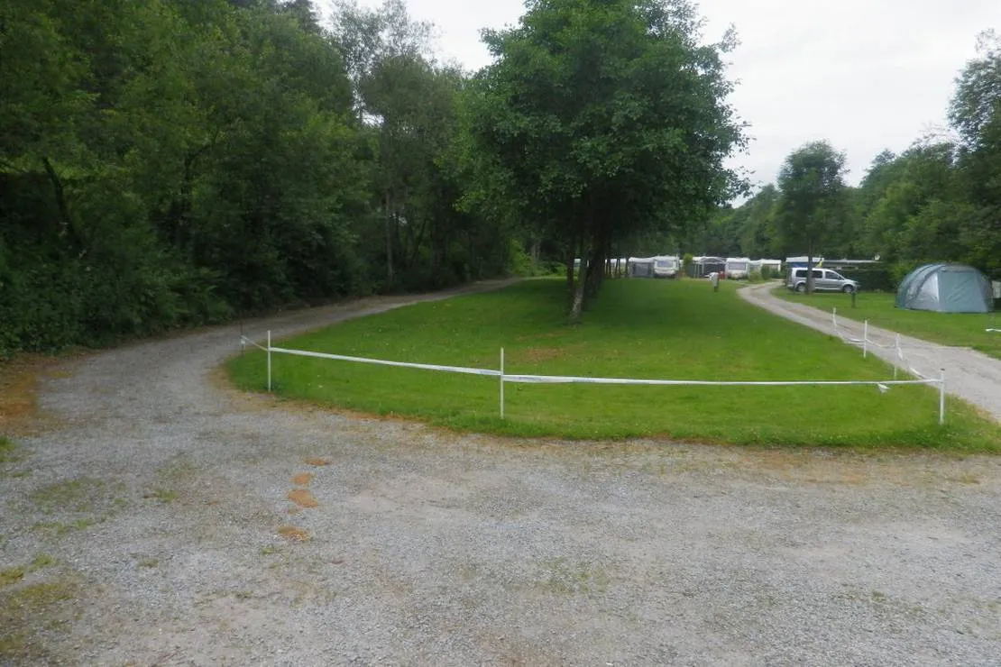 camping-val-de-poix-saint-hubert-q4v6c