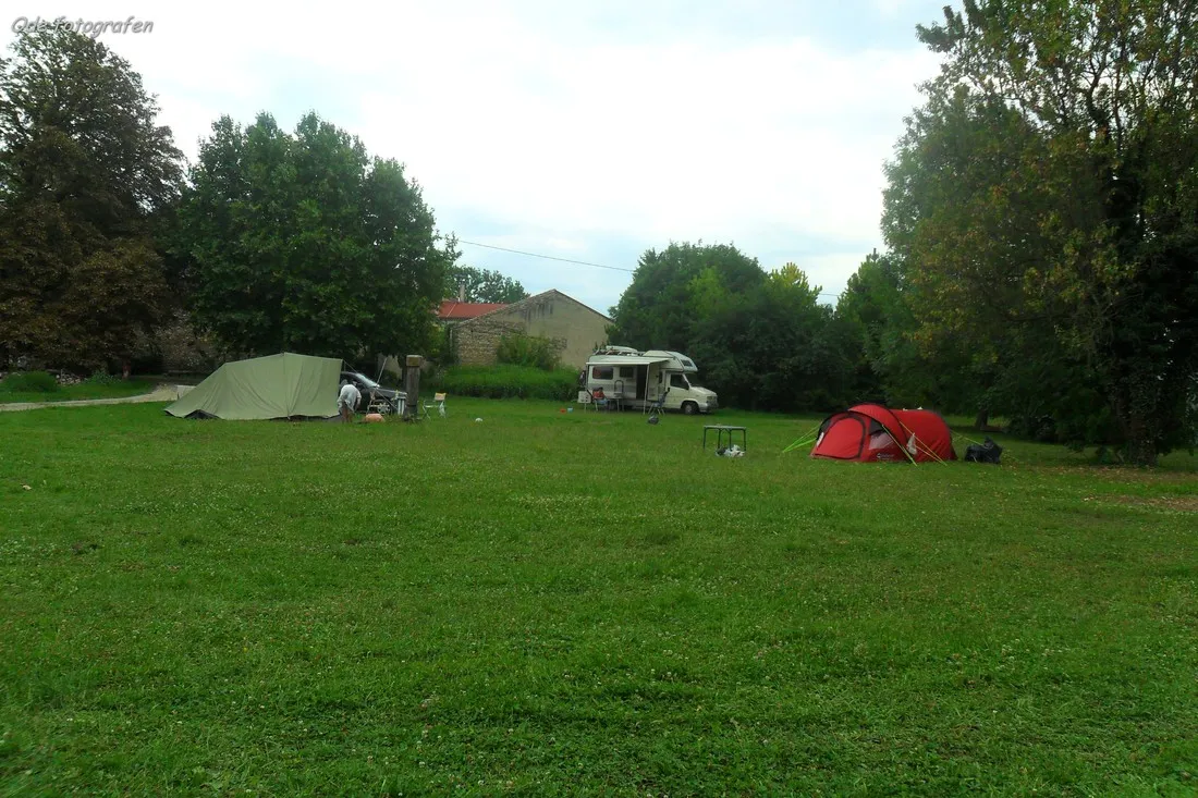 la-ferme-les-rosiers-chabeuil-jxc4o