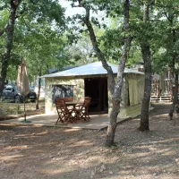 domaine-des-chenes-blancs-st-saturnin-les-apt-hb8jg