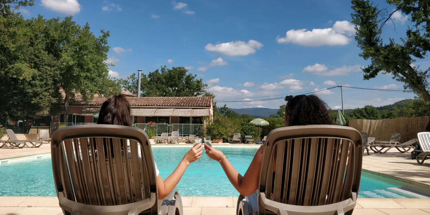 domaine-des-chenes-blancs-st-saturnin-les-apt-xcwjw