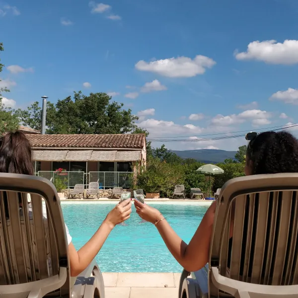 domaine-des-chenes-blancs-st-saturnin-les-apt-xcwjw