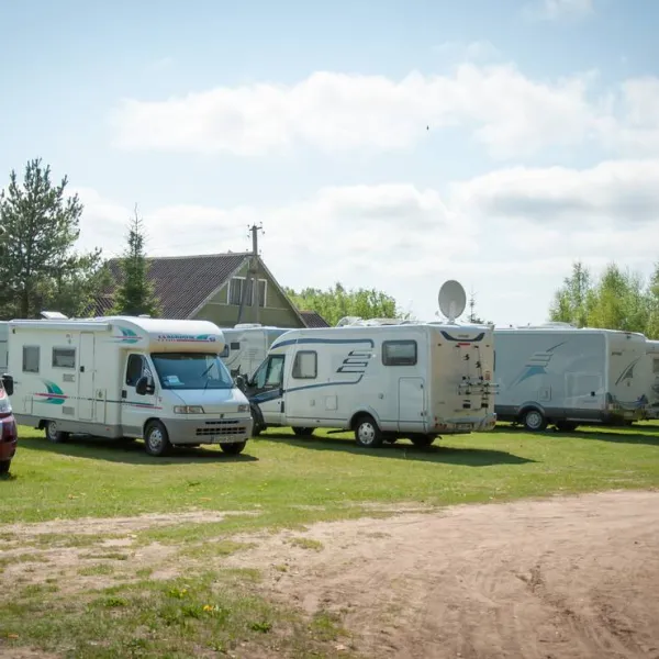camping-lukomorie-molochkov-dubenets-zskla