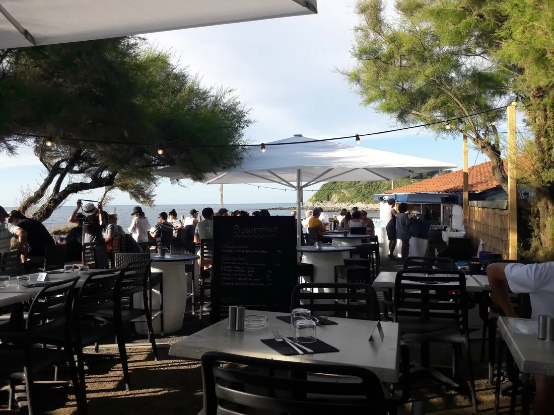 le-bord-de-mer-st-jean-de-luz-coxvr