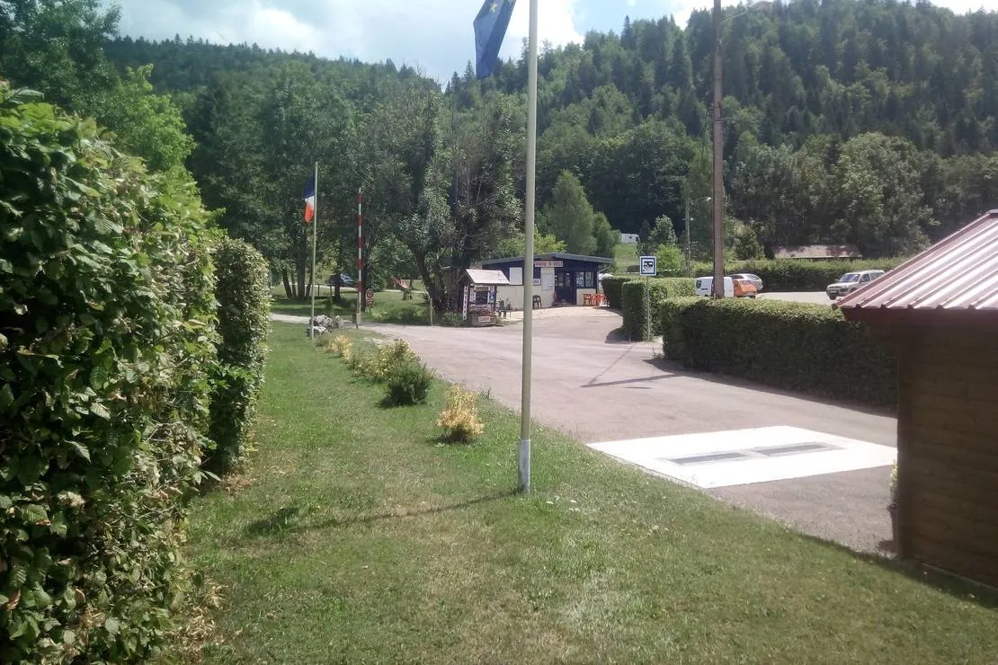 camping-de-la-bucle-morbier-mtmuj