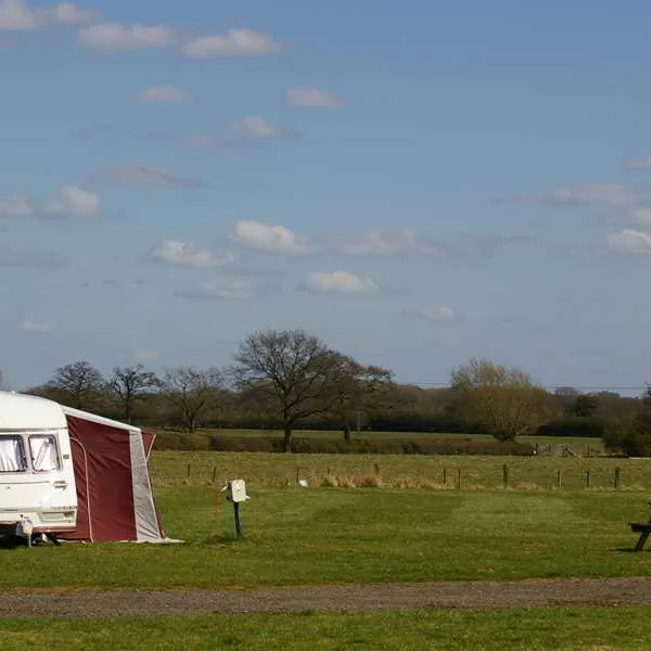 godwin39s-caravan-and-camping-site-bicester-qgegx