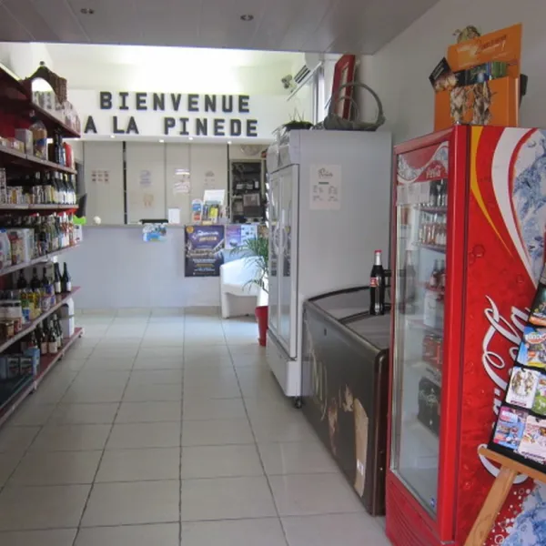 la-pinede-en-provence-mondragon-jfhms
