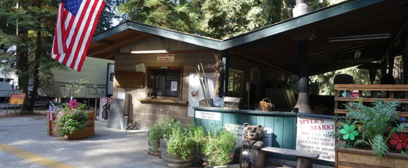 Mirabel Trailer Park & Campground