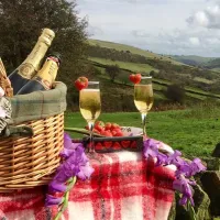 peak-glamping-hideaway-buxton-agbcc