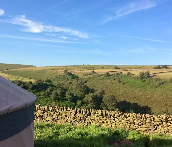 peak-glamping-hideaway-buxton-sqs6x