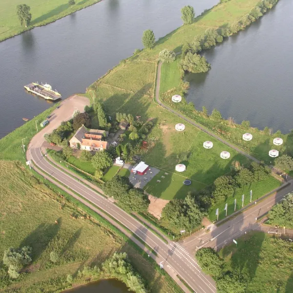 het-megensche-veerhuis-appeltern-l6jw6