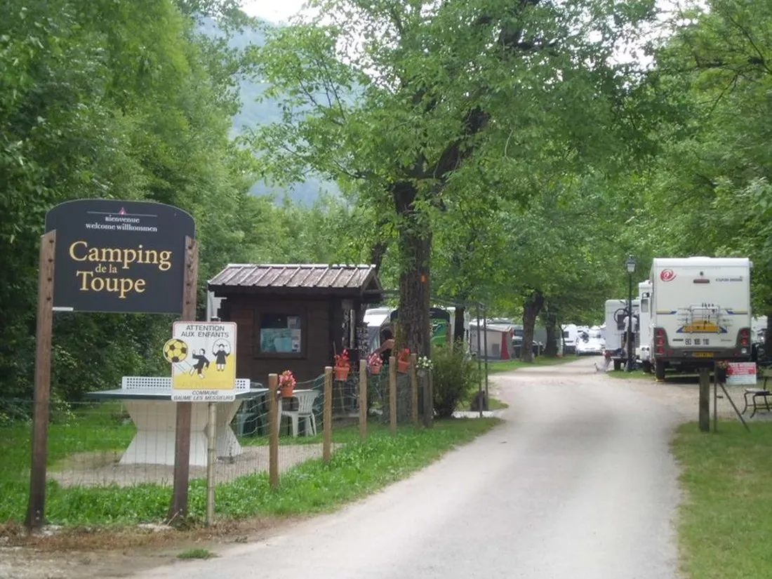 municipal-de-la-toupe-baume-les-messieurs-xlt2i