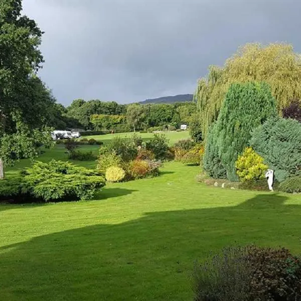 wern-farm-caravan-park-tyn-y-groes-fxbuk