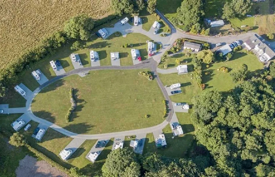 wern-farm-caravan-park-tyn-y-groes-nruow