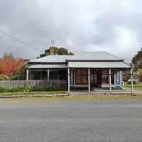 maldon-historic-butts-reserve-campground-tarrengower-uh7r0