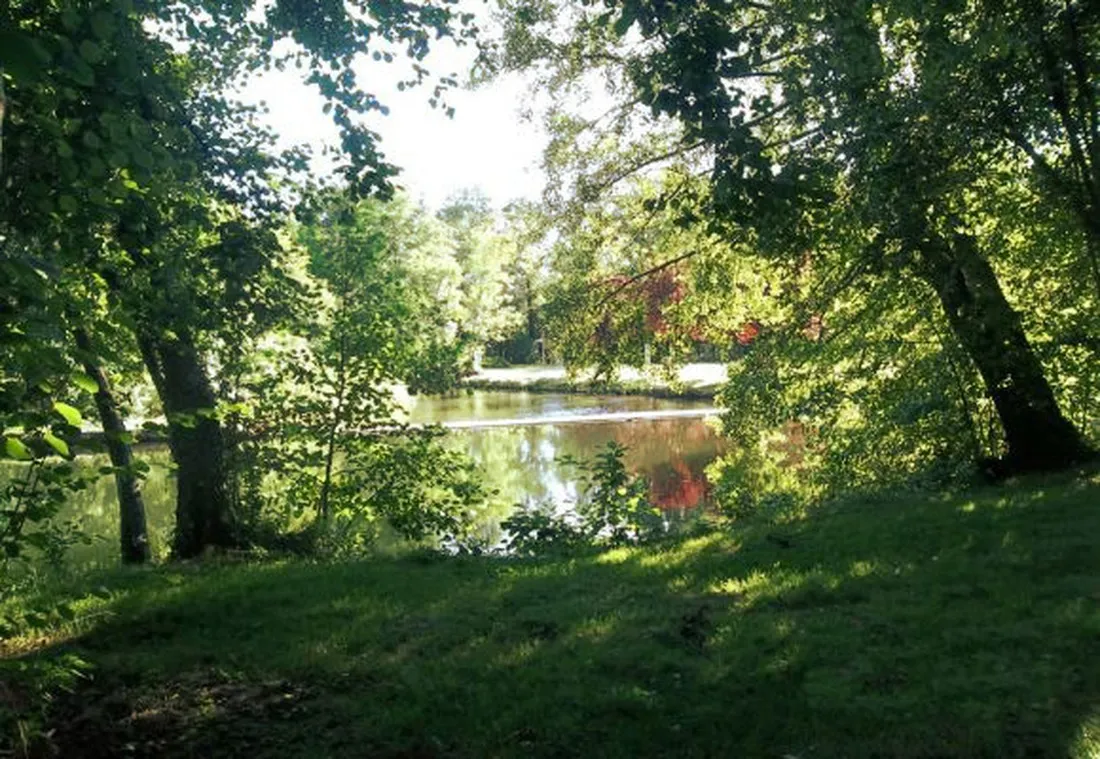 municipal-des-aulnes-civray-fqkto