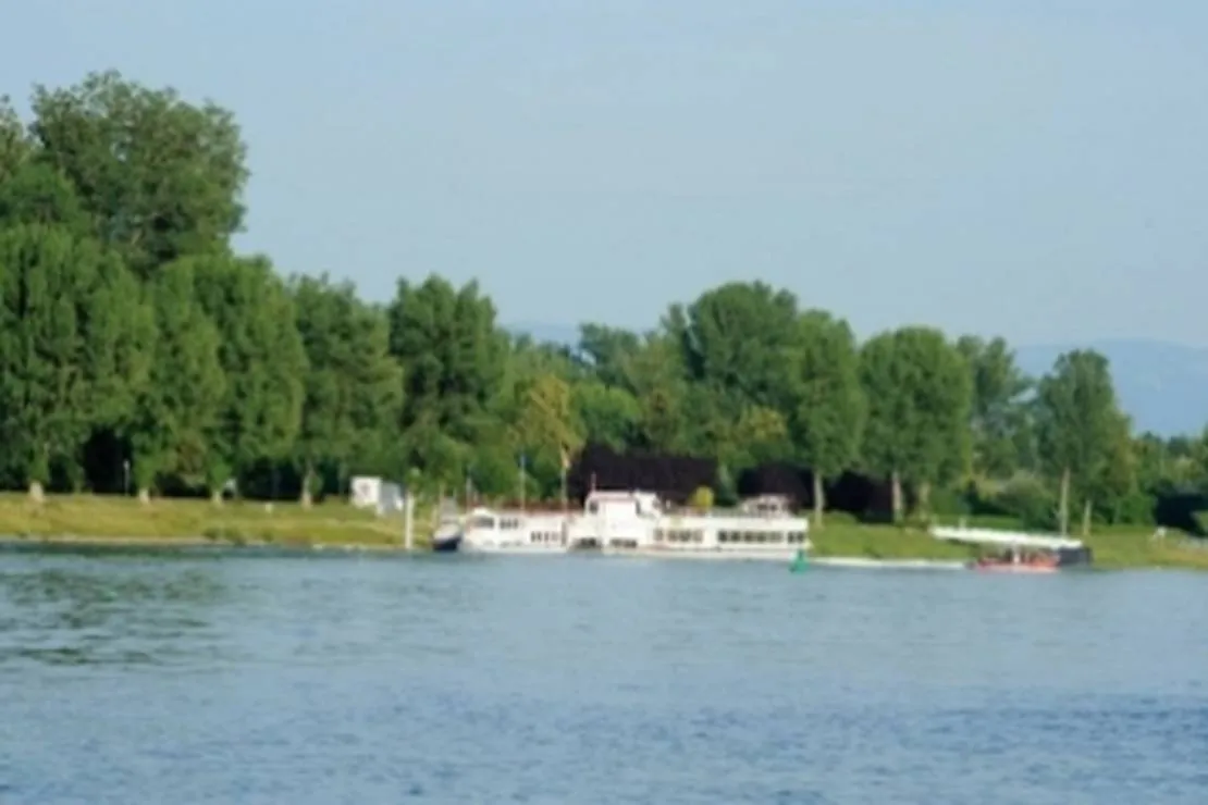 camping-de-lile-du-rhin-biesheim-8bfuk
