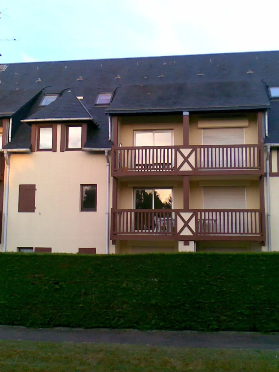 loreacutee-de-deauville-deauville-calvados-stwbt