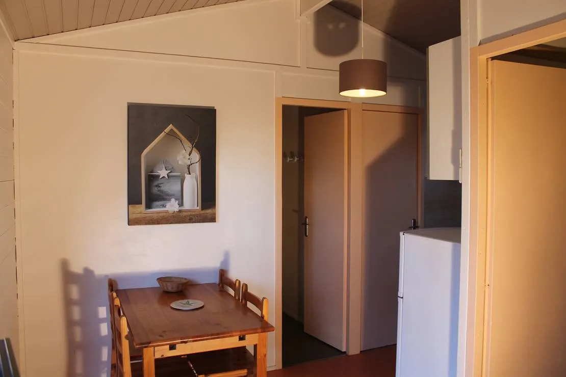 le-hameau-des-genets-montlaur-ztbfp