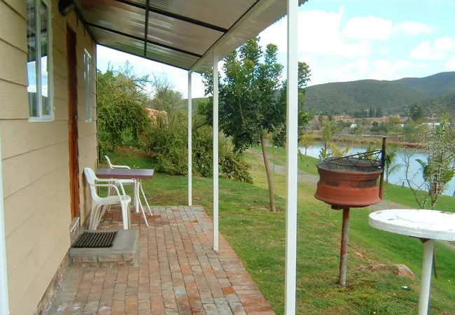 oppi-dam-schoemanshoek-oudtshoorn-6t8f8