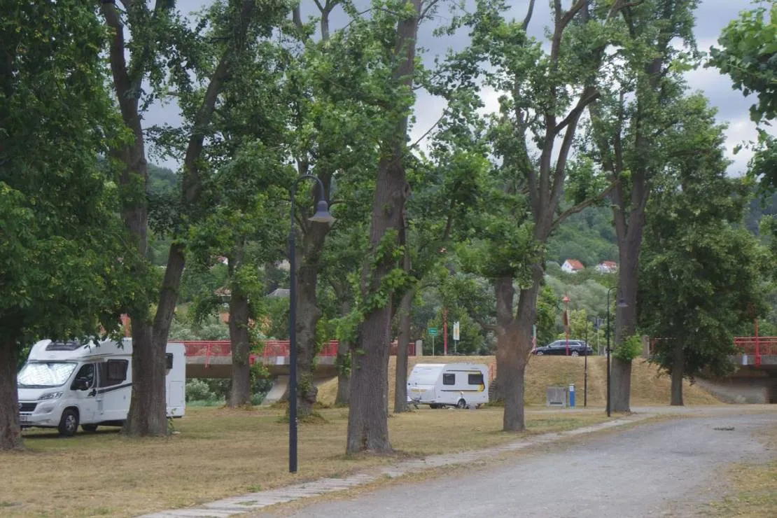 wohnmobilstellplatz-an-der-werrabrucke-treffurt-mbytf