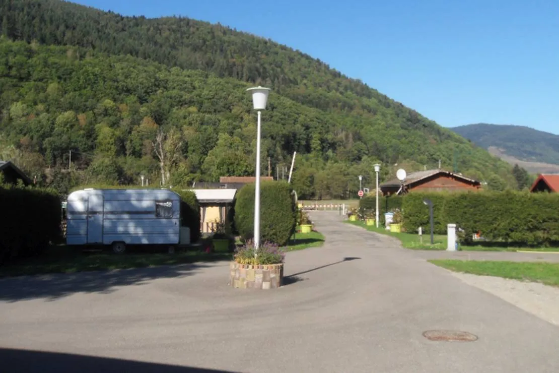 camping-municipal-benelux-bale-urbes-wmbwp
