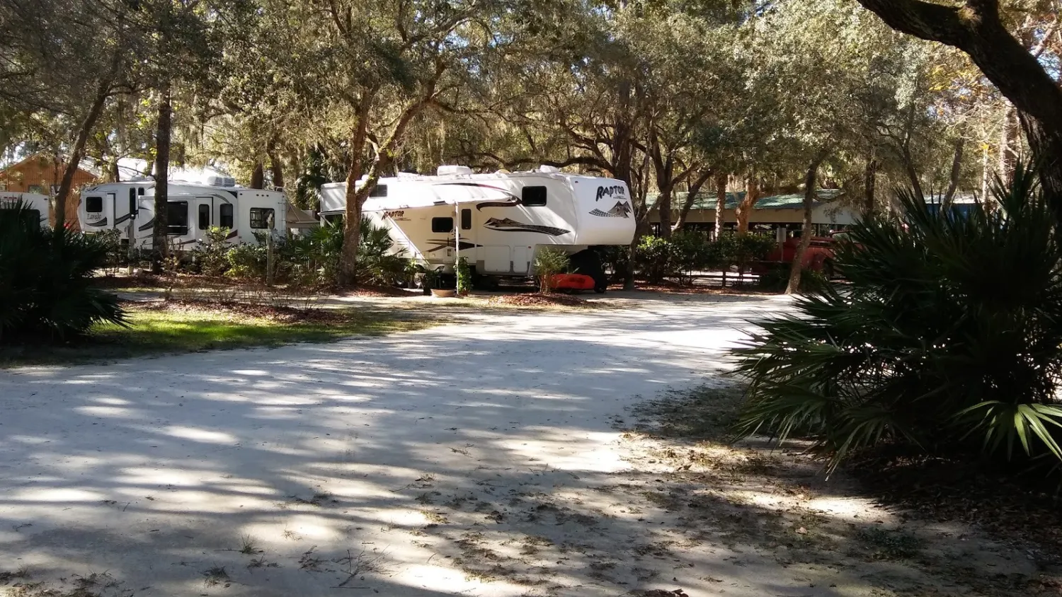 yellow-jacket-rv-resort-old-town-cx0it