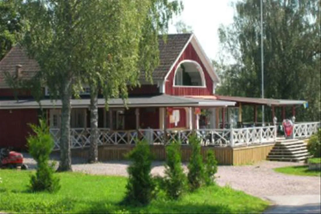 charlottenberg-camping-stugor-haganaset-amotfors-lu6nm