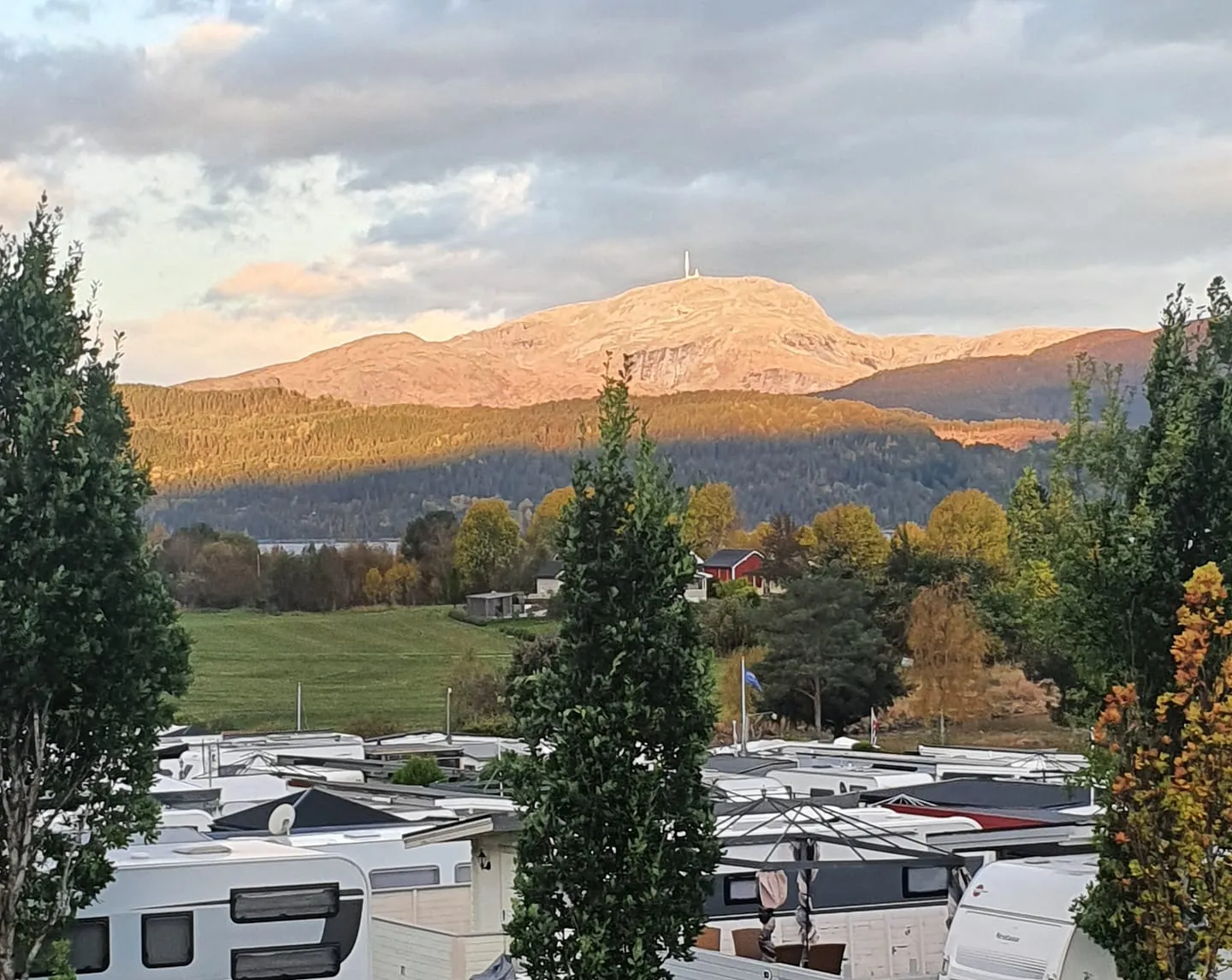 tingvoll-camping-tingvoll-xjved