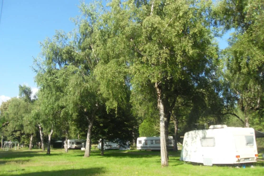 camping-intercommual-le-patis-les-aynans-4nnmj