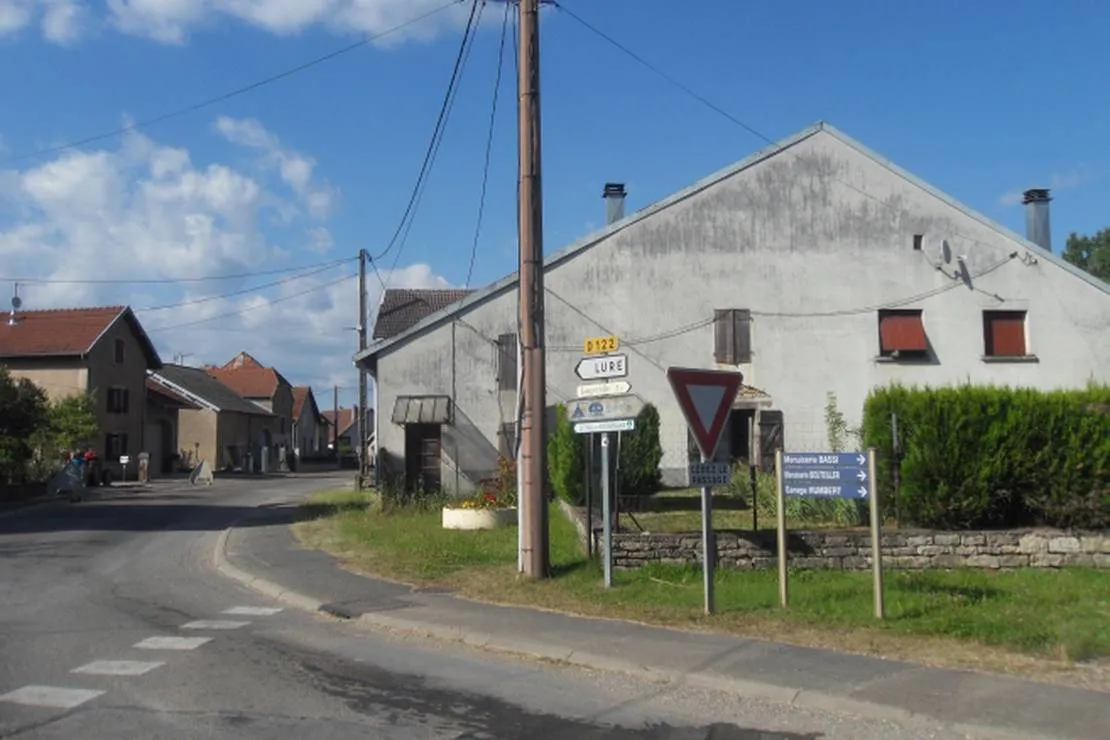 camping-intercommual-le-patis-les-aynans-j1kgt