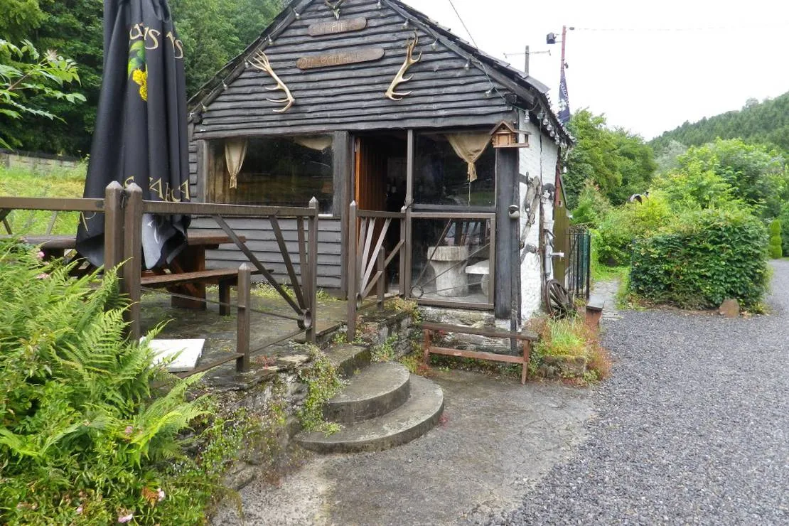 camping-du-pouhou-la-roche-en-ardenne-55xui