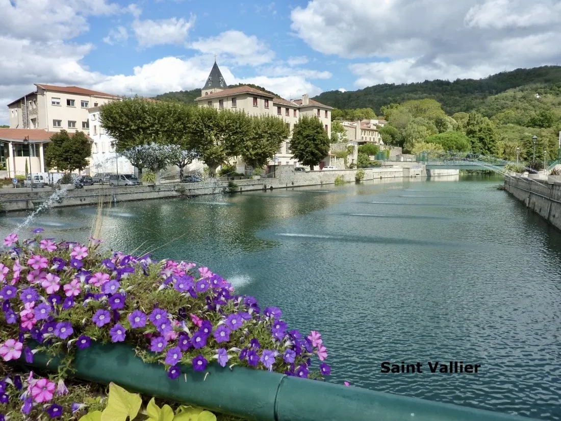 municipal-les-iles-de-silon-st-vallier-drome-fz6i0