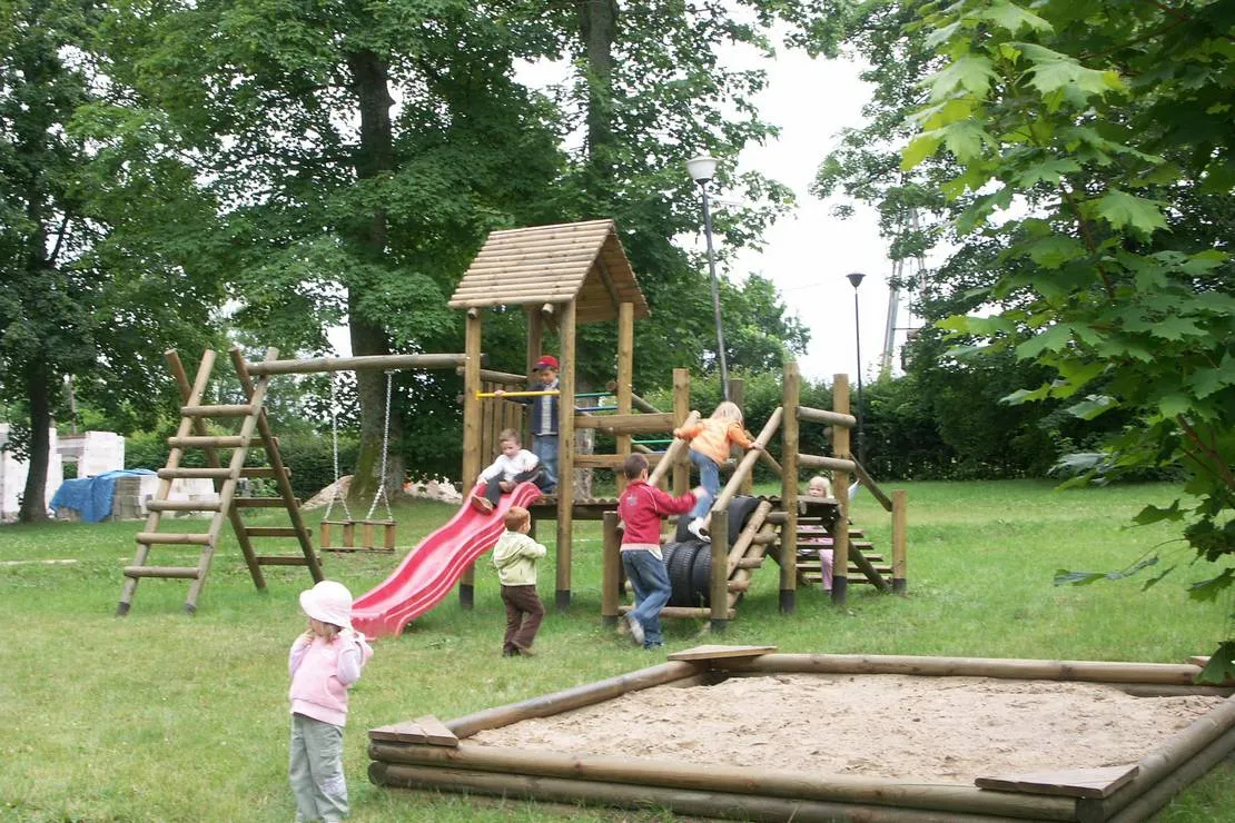 camping-schloss-podewils-kragpolanow-hf7tx