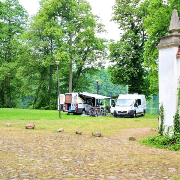 camping-schloss-podewils-kragpolanow-paucs