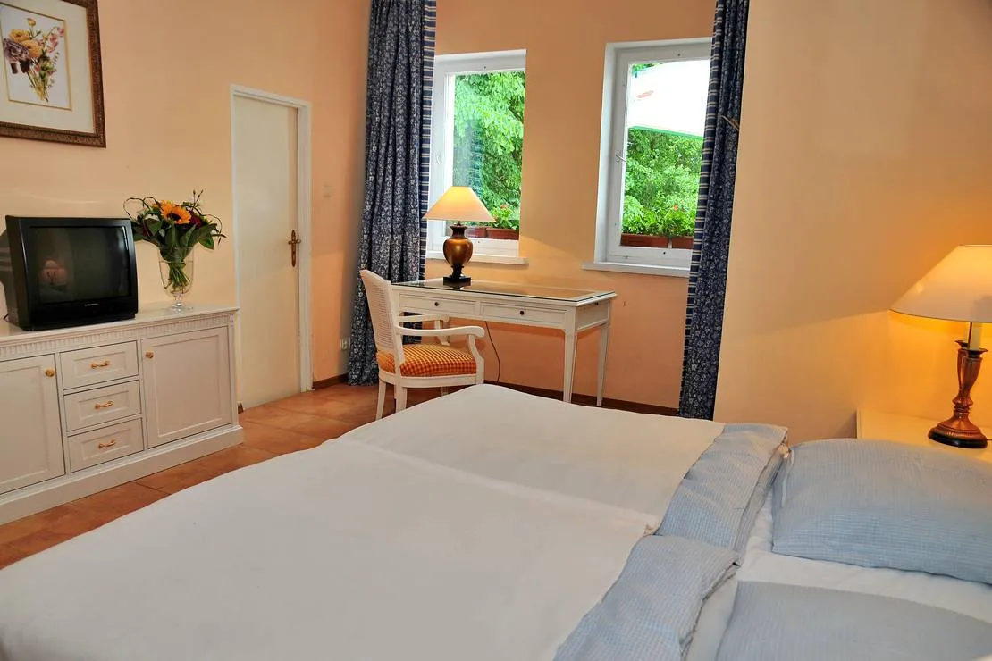 camping-schloss-podewils-kragpolanow-r8hbh