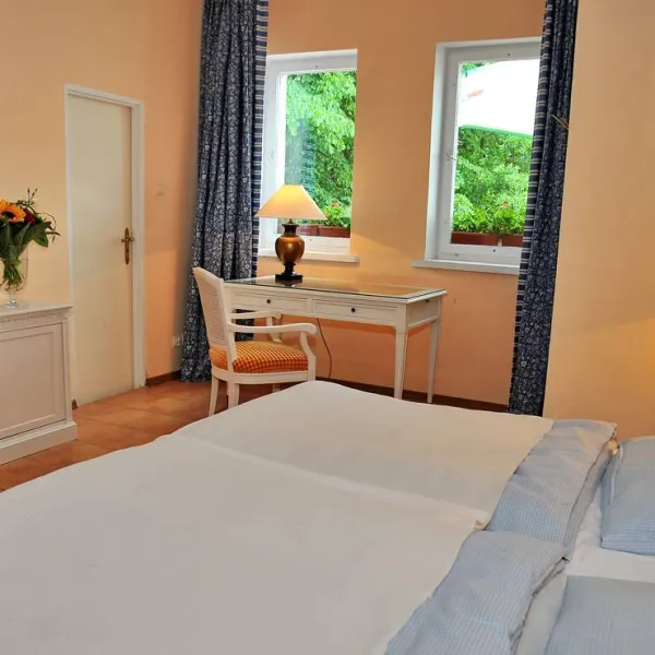 camping-schloss-podewils-kragpolanow-r8hbh