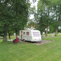 camping-schloss-podewils-kragpolanow-slads