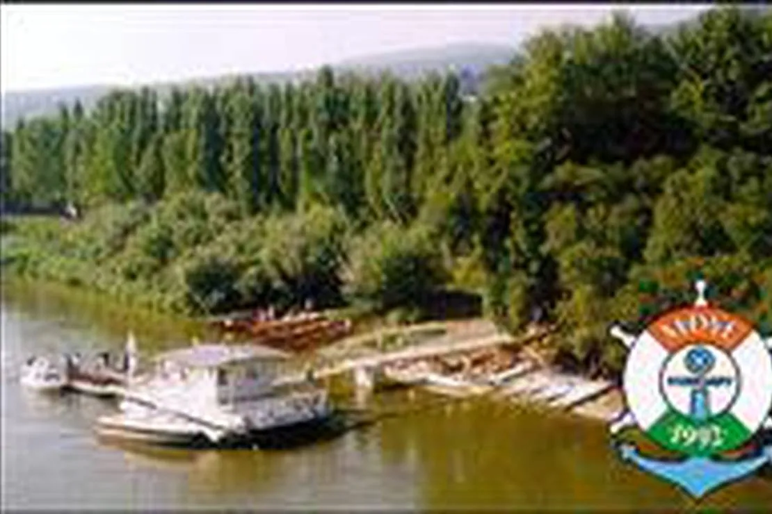 duna-camping-es-panzio-tahitotfalu-5y8hr