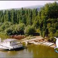 duna-camping-es-panzio-tahitotfalu-5y8hr