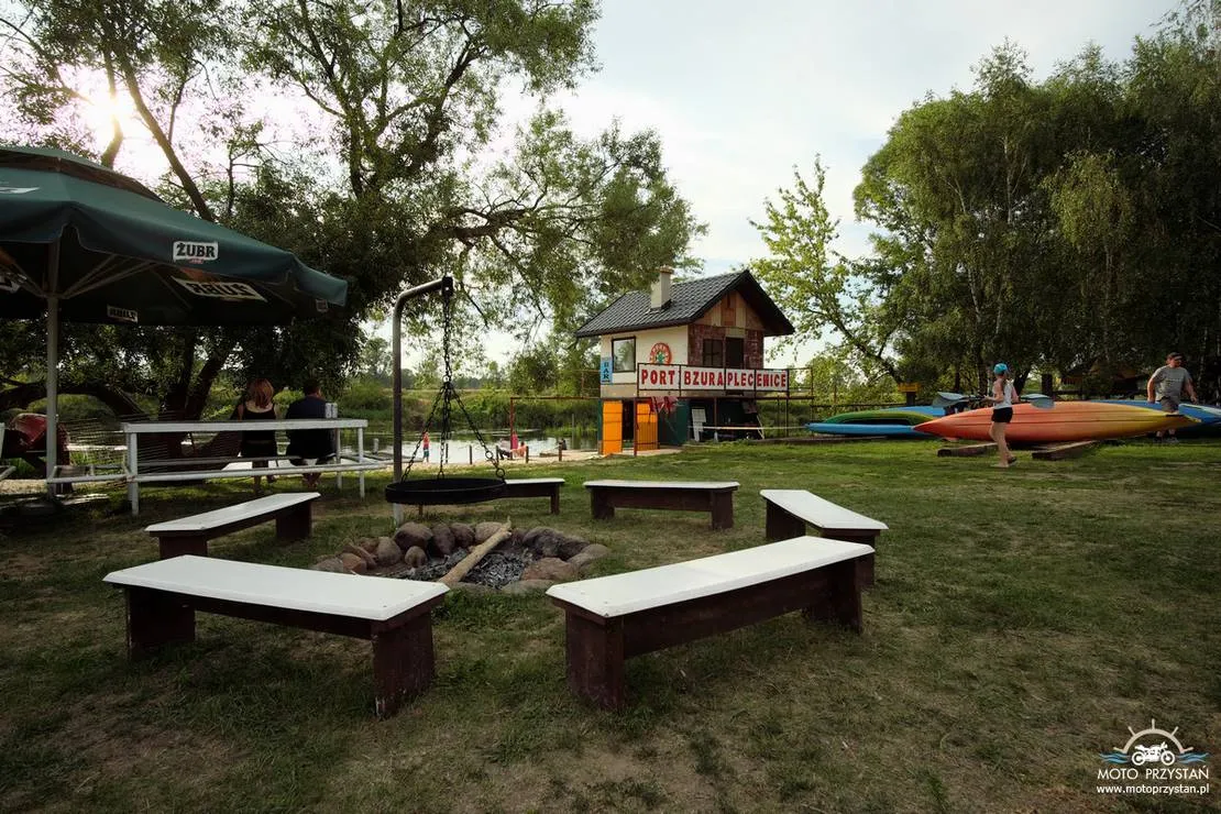 moto-przystan-camping-brochow-vzuaj
