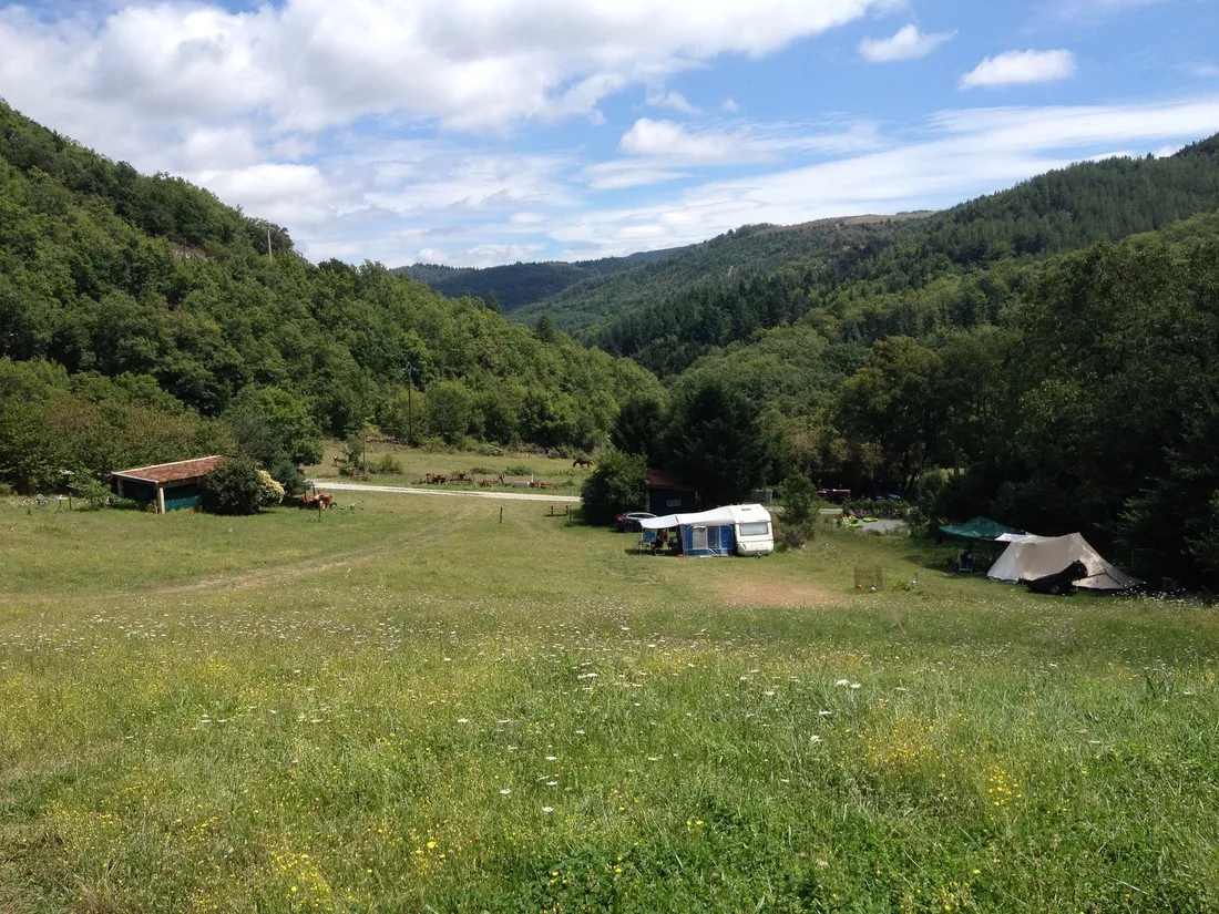 domaine-les-therondels-st-pons-de-thomieres-yzgbl