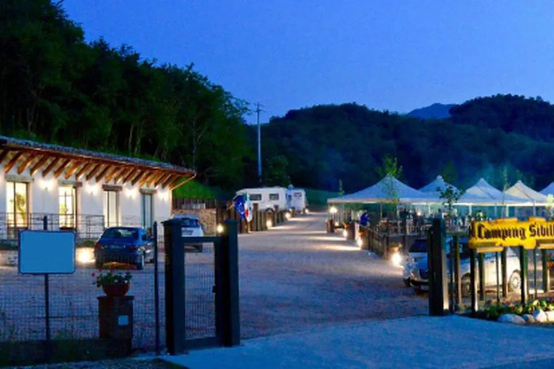 camping-sibilla-montefortino-jzvdc