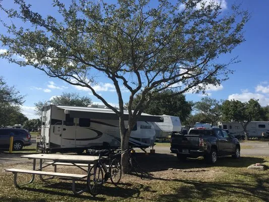 larry-penny-thompson-campground-miami-sjl5n