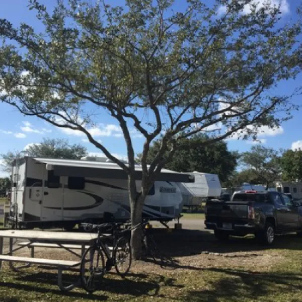 larry-penny-thompson-campground-miami-sjl5n